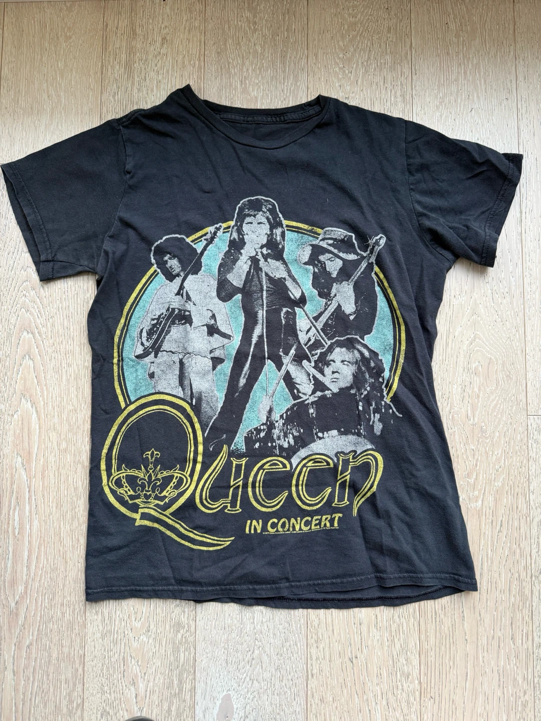 Queen In Concert Band T-Shirt