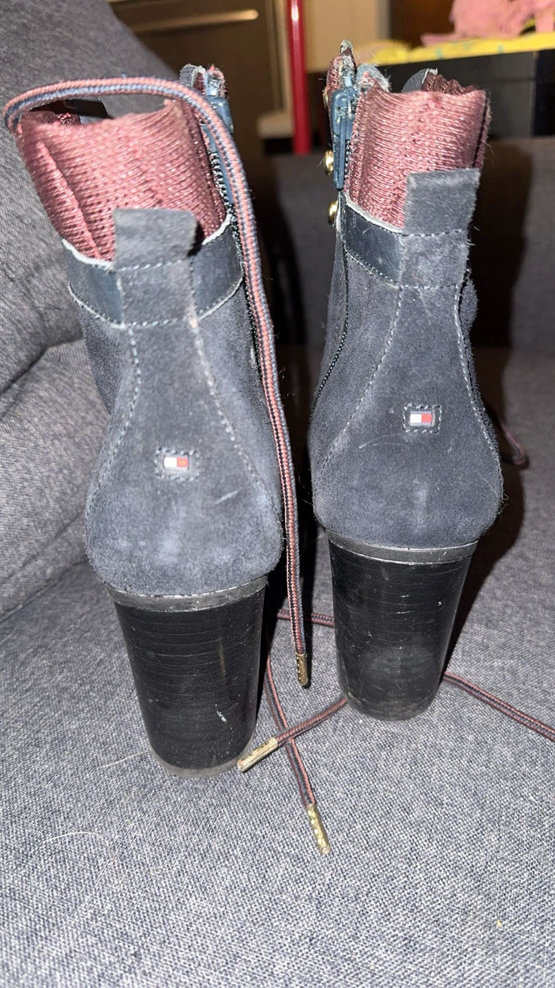 Tommy Hilfiger Women's Suede Ankle Boots