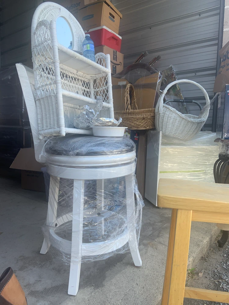 Storage contents sale good quality must go - photo 2