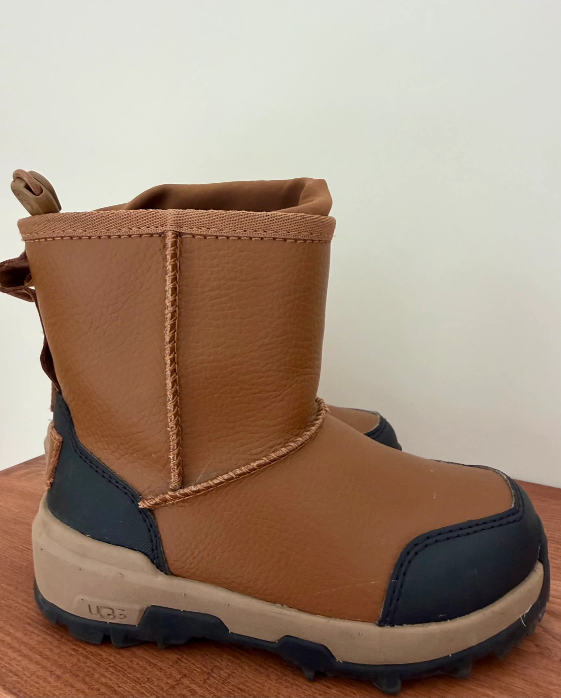 UGG Kids Adirondack Pull-On Boots Chestnut Size 10 - photo 3