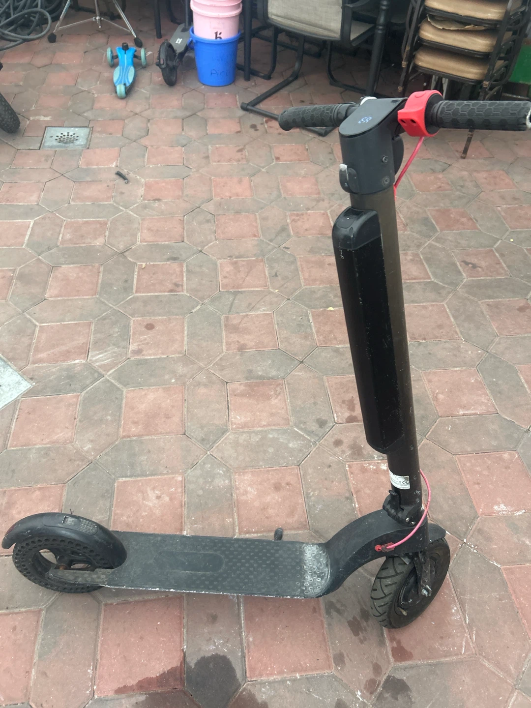 X8F Electric Scooter with Battery Pack