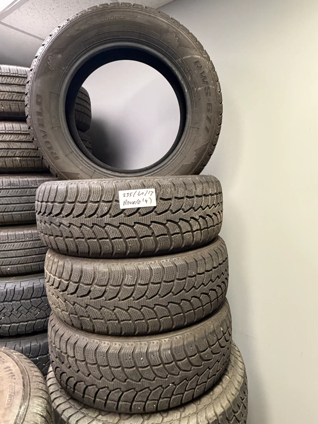 Set of 4 Rovelot RWS-677 Winter Tires 235/60R17