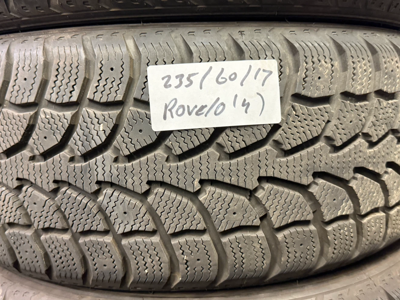 Set of 4 Rovelot RWS-677 Winter Tires 235/60R17 - photo 2