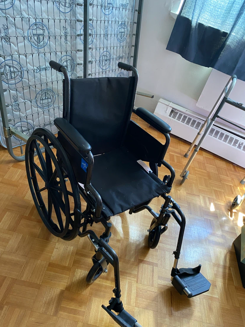 Wheelchair - photo 2