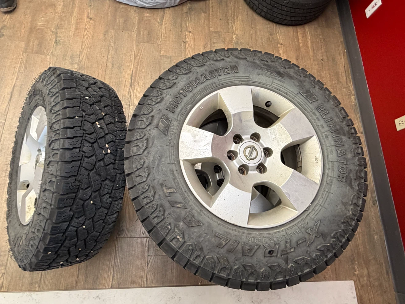 Motomaster X-Trail A/T Tires with Nissan Rims - photo 4