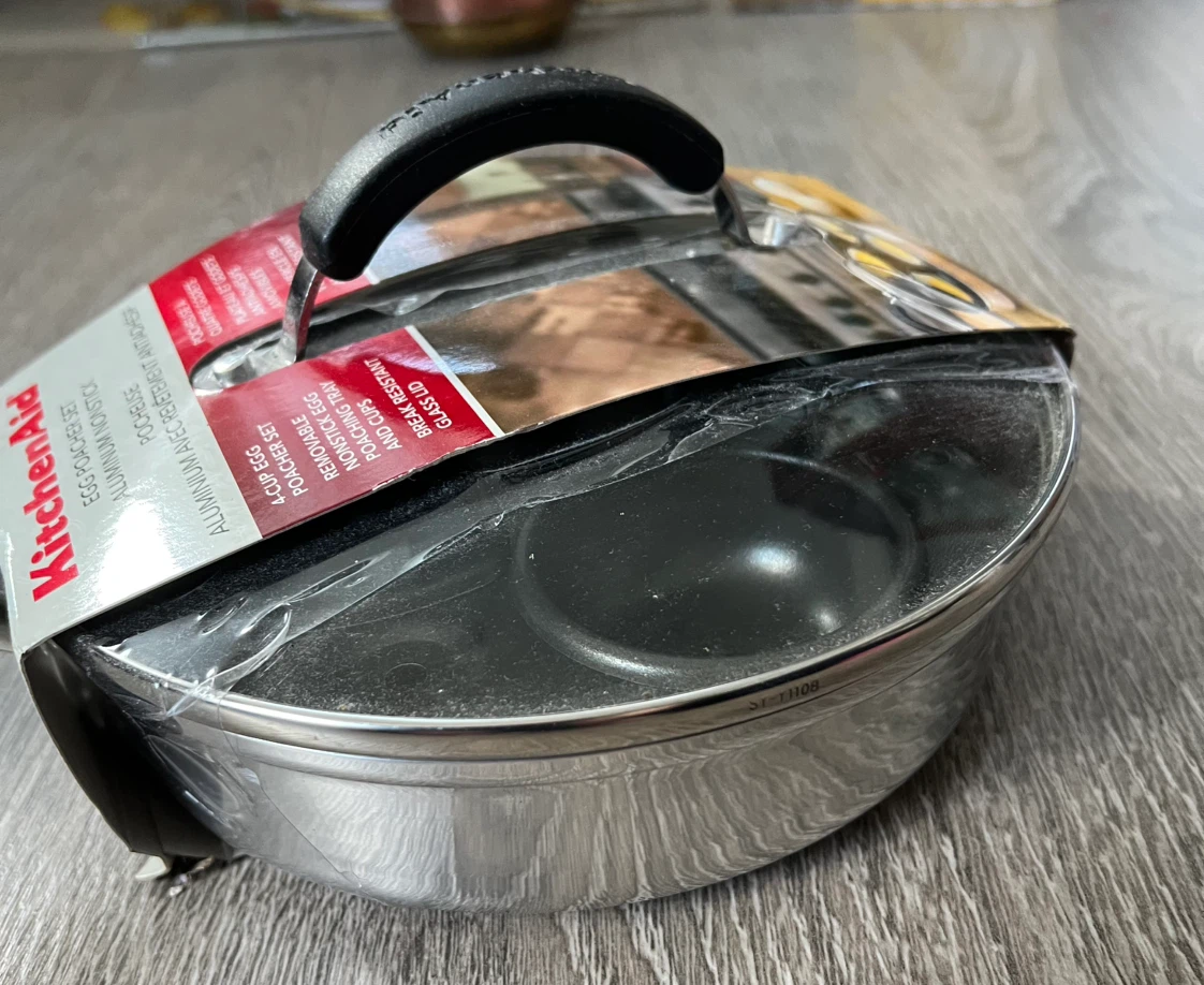 2 in 1 KitchenAid 4-Cup Aluminum Nonstick Egg Poacher Set - photo 2
