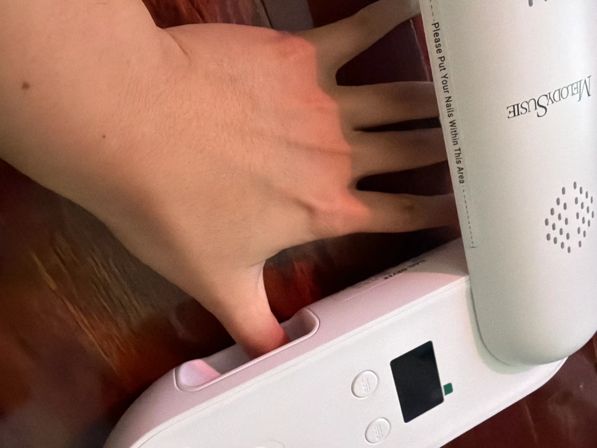 Melodie Susie compact UV gel nail lamp - photo 3