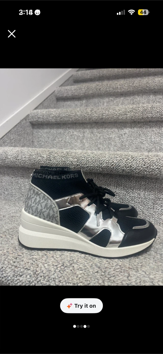 Michael Kors Logo Sneakers - photo 2