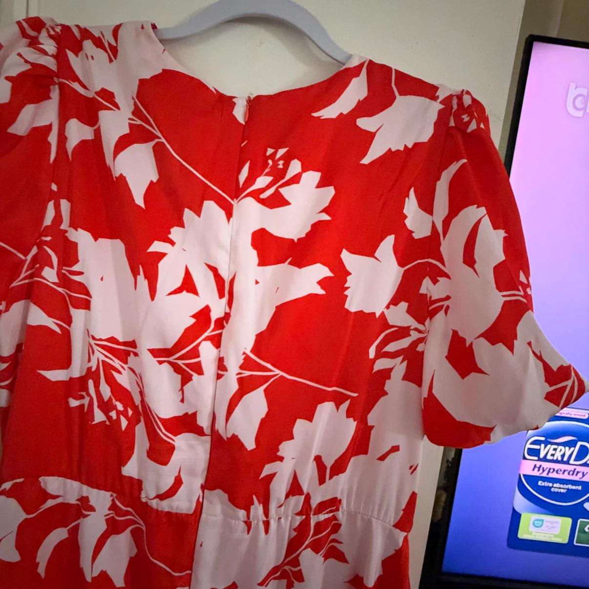 Julia Jordan Red and White Floral Midi Dress - photo 3
