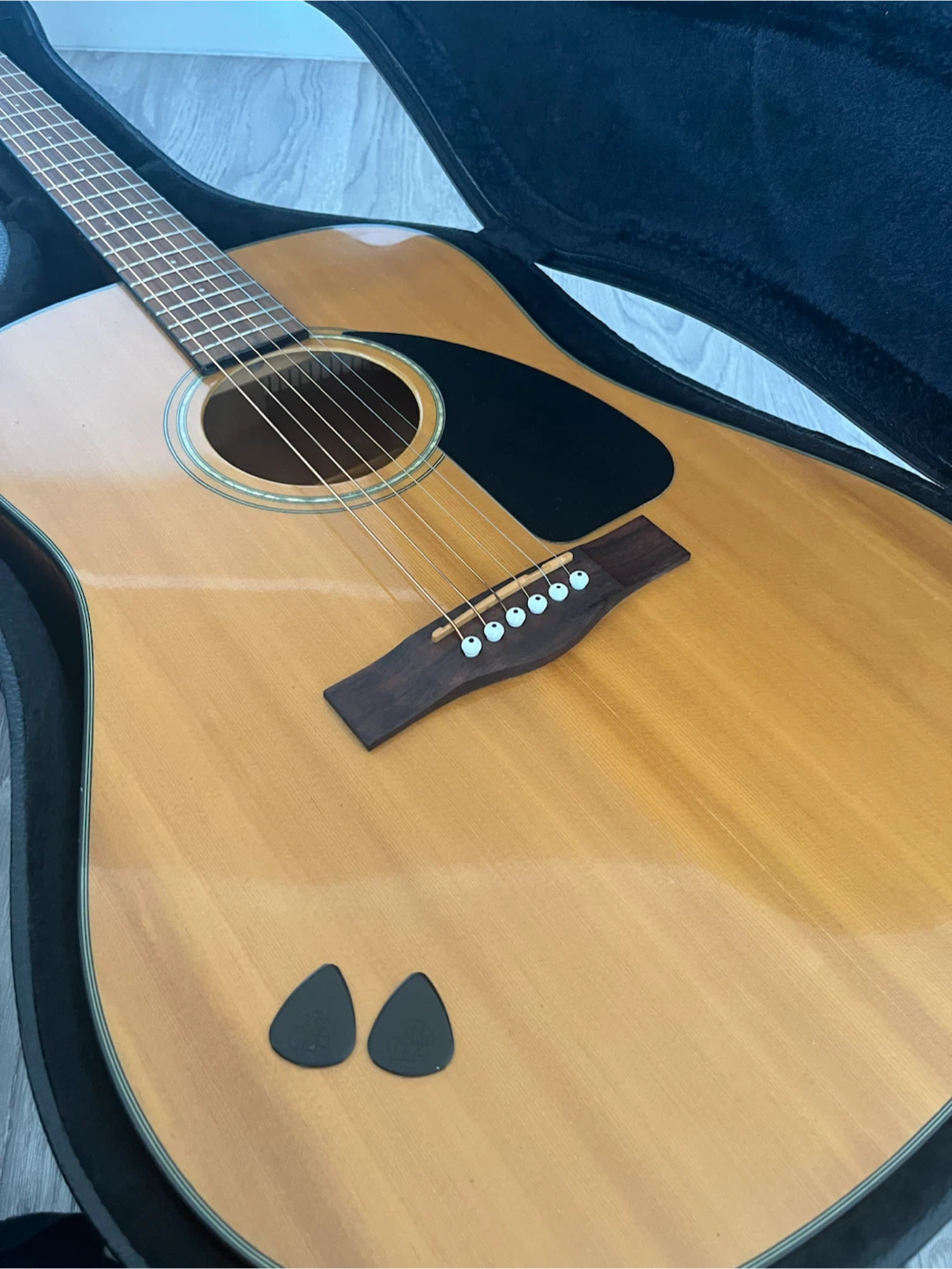 Fender Acoustic Guitar with Case