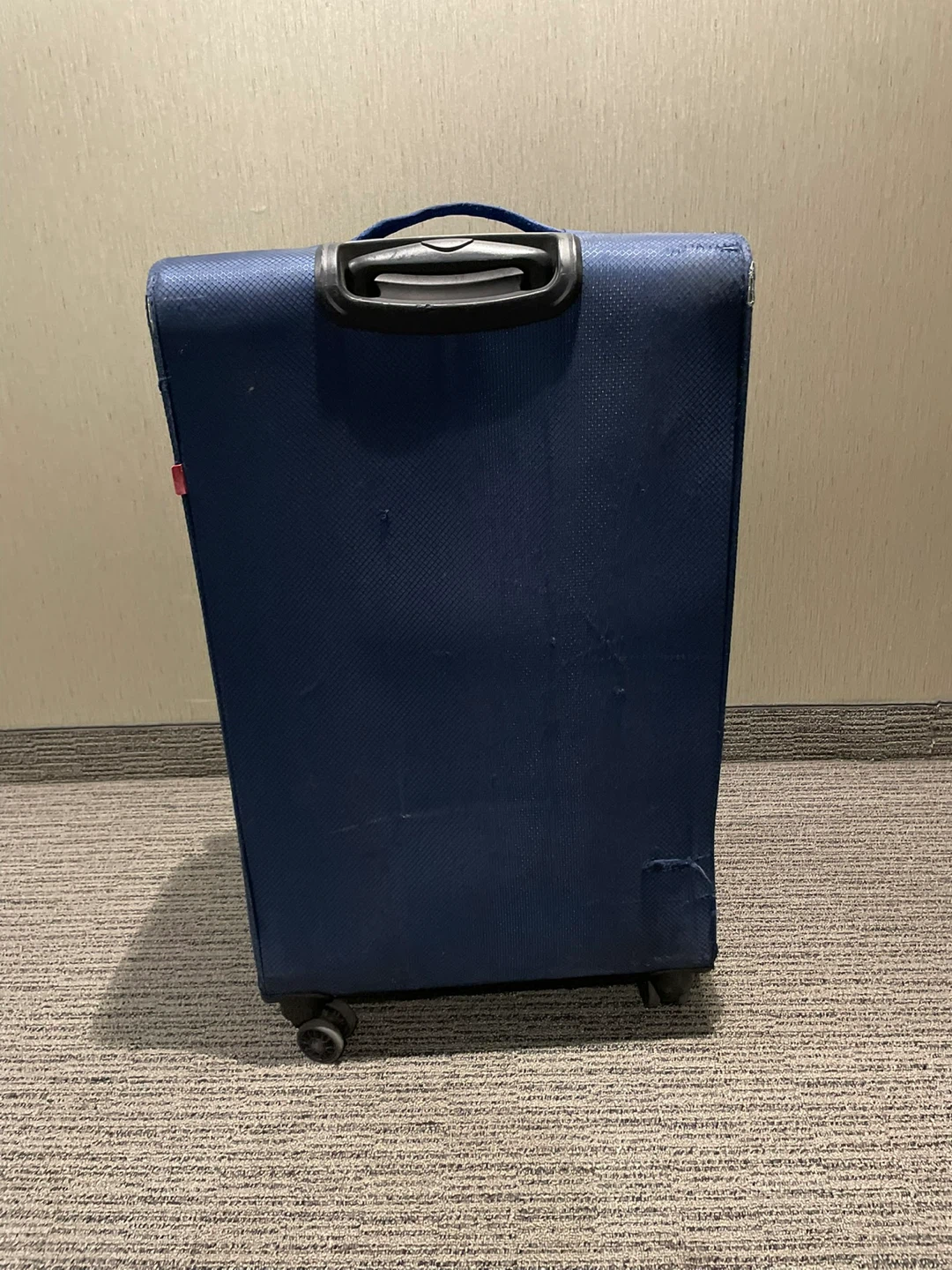 Delsey Blue Hard-Shell Rolling Suitcase - photo 2