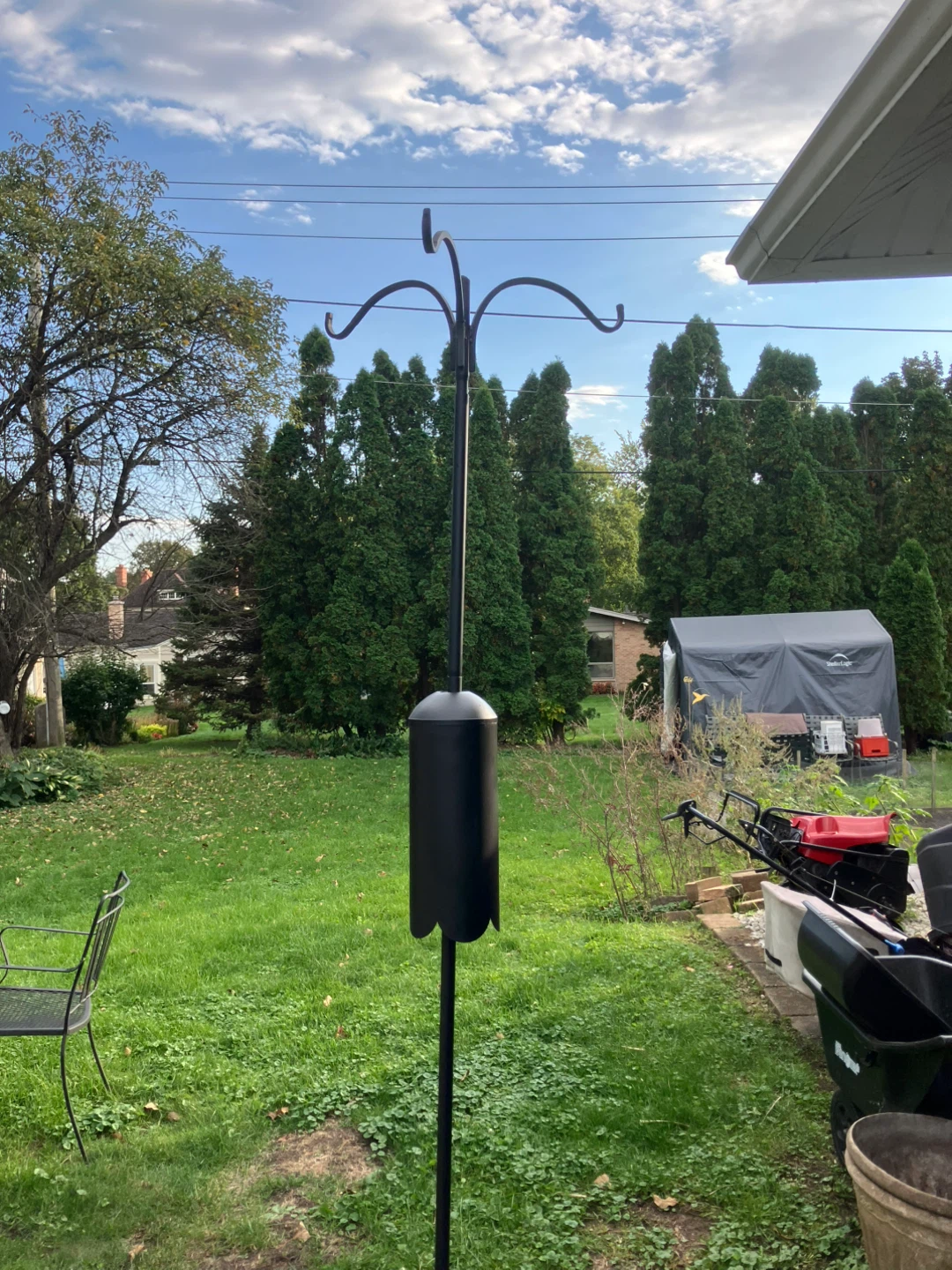 Black Metal Bird Feeder Pole with Baffle