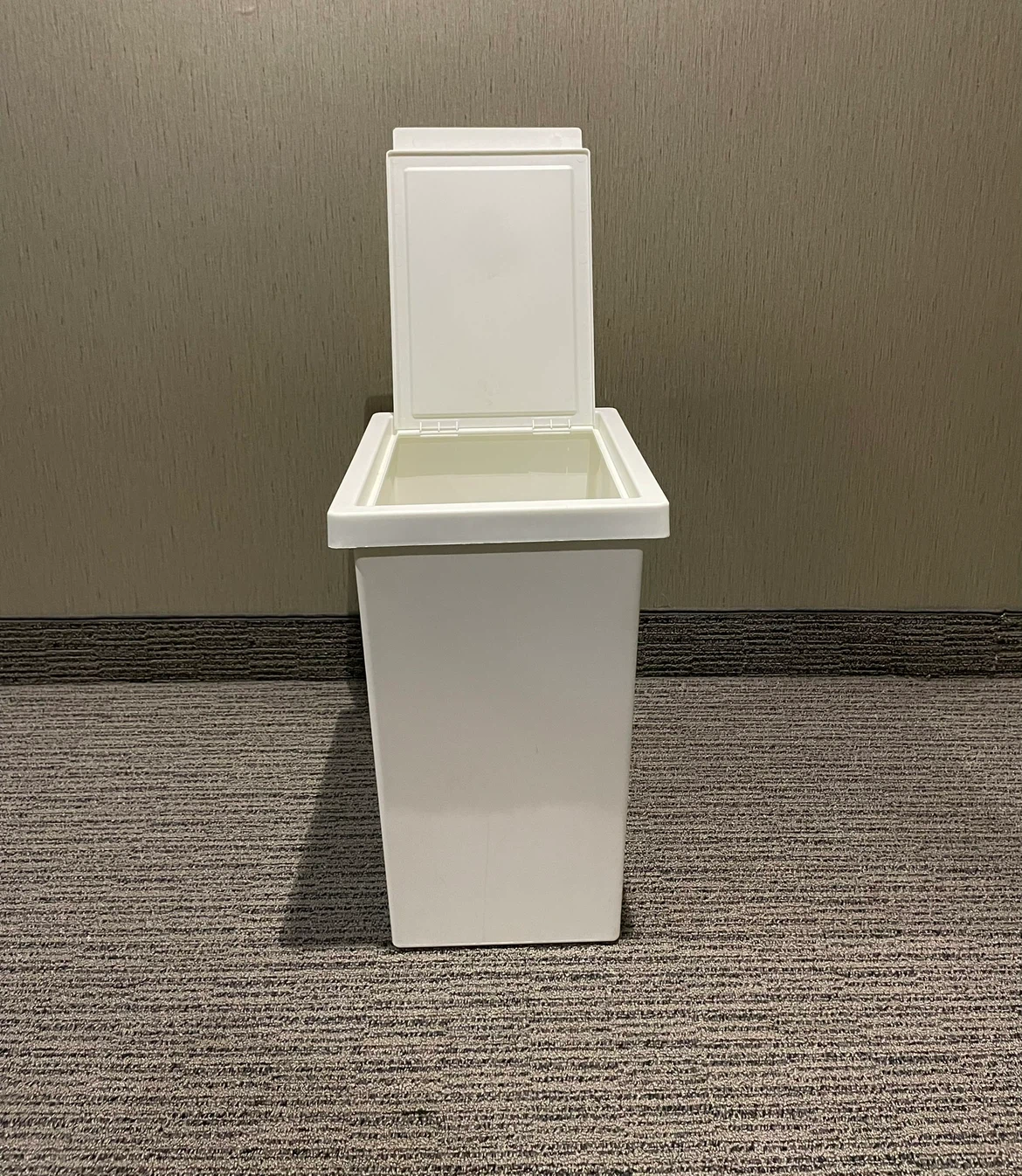 White Plastic Waste Bin - photo 3