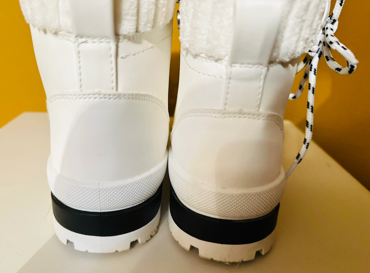 White Faux Fur Lined Lace-Up Boots - photo 5