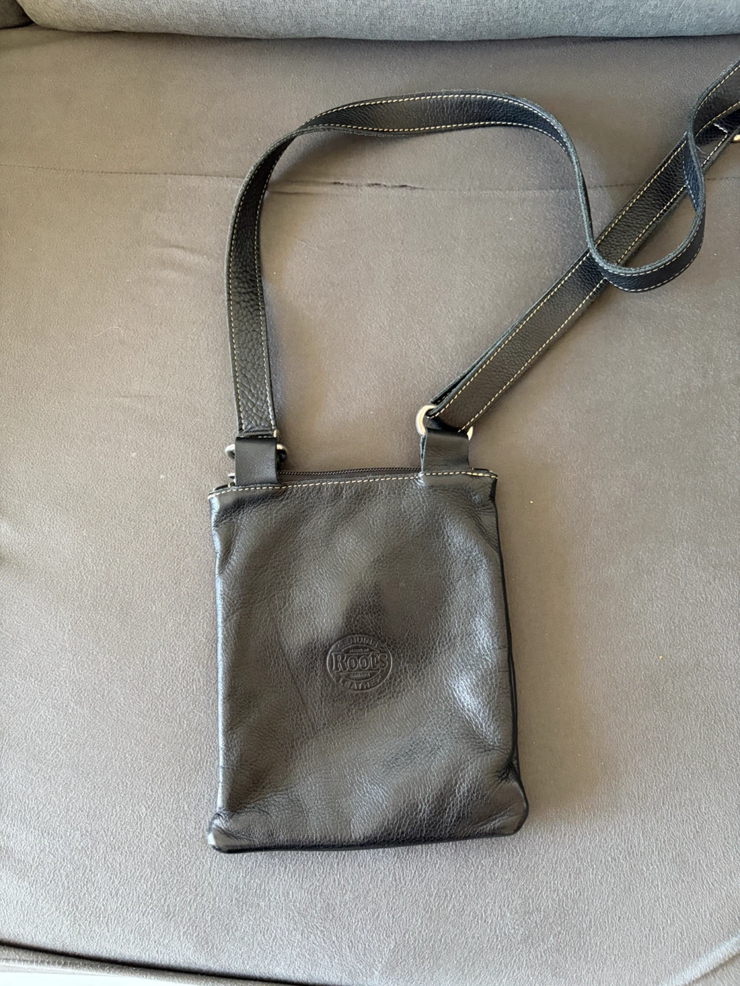 Roots Black Leather Crossbody Bag - photo 2
