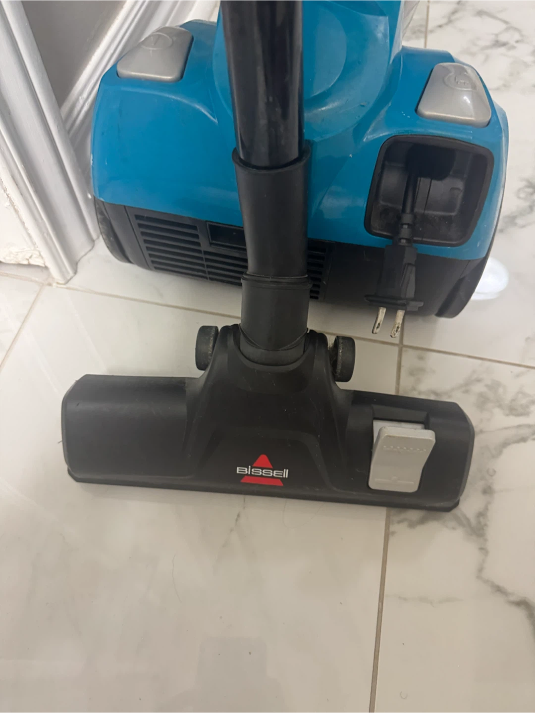 Bissell PowerForce Canister Vacuum - photo 4