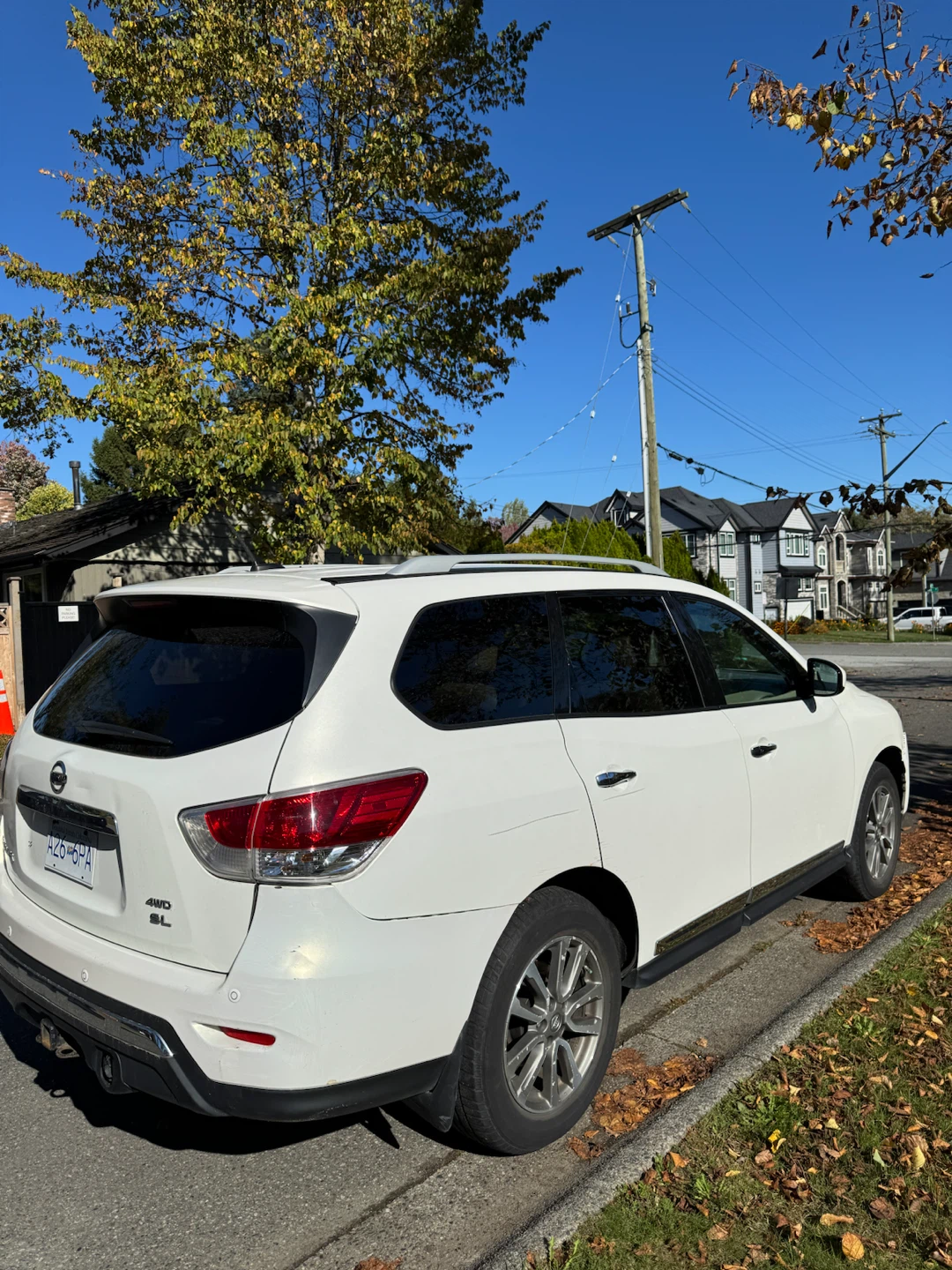 Nissan Pathfinder 4WD SL - photo 3