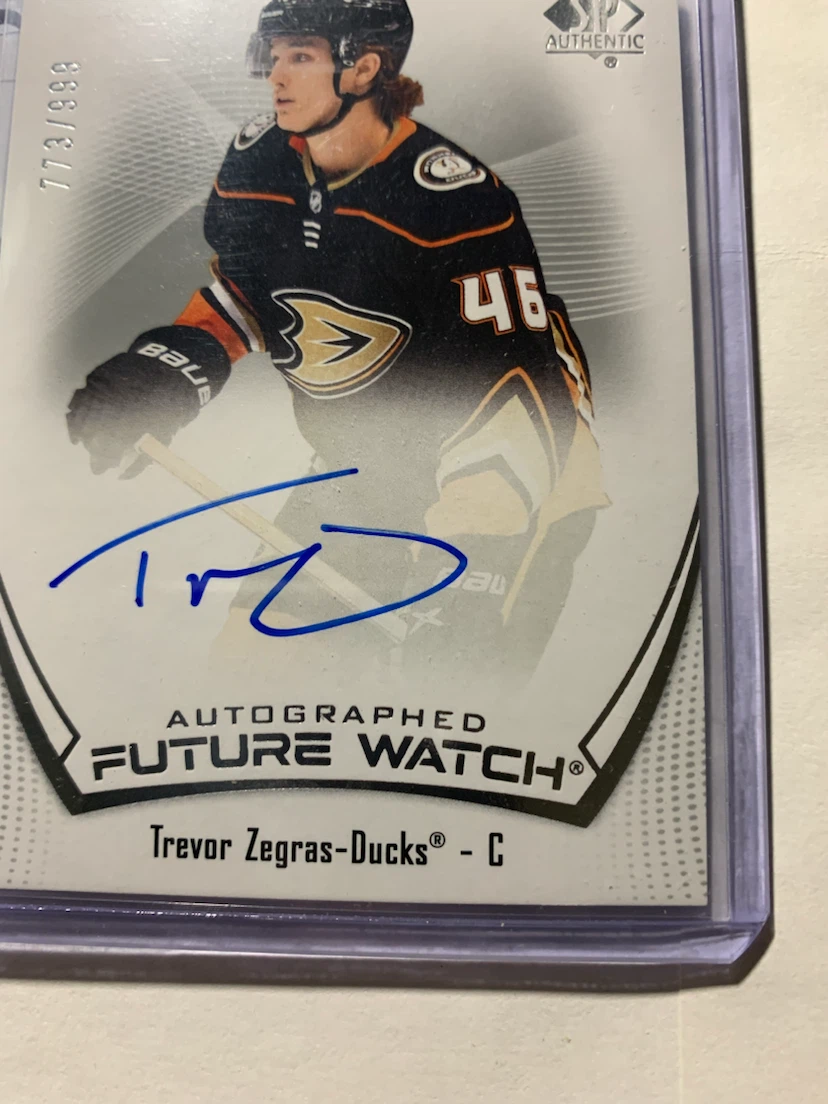 2021-22 Upper Deck SP Authentic Trevor Zegras Auto Card - photo 4