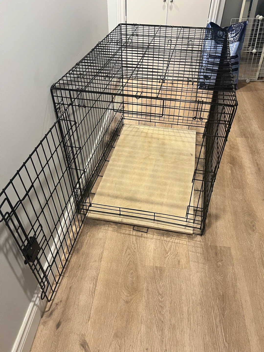Large Black Metal Dog Crate