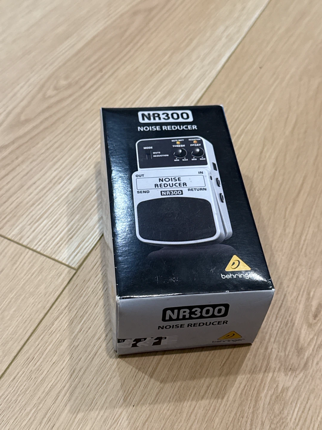 Behringer NR300 Noise Reducer Pedal