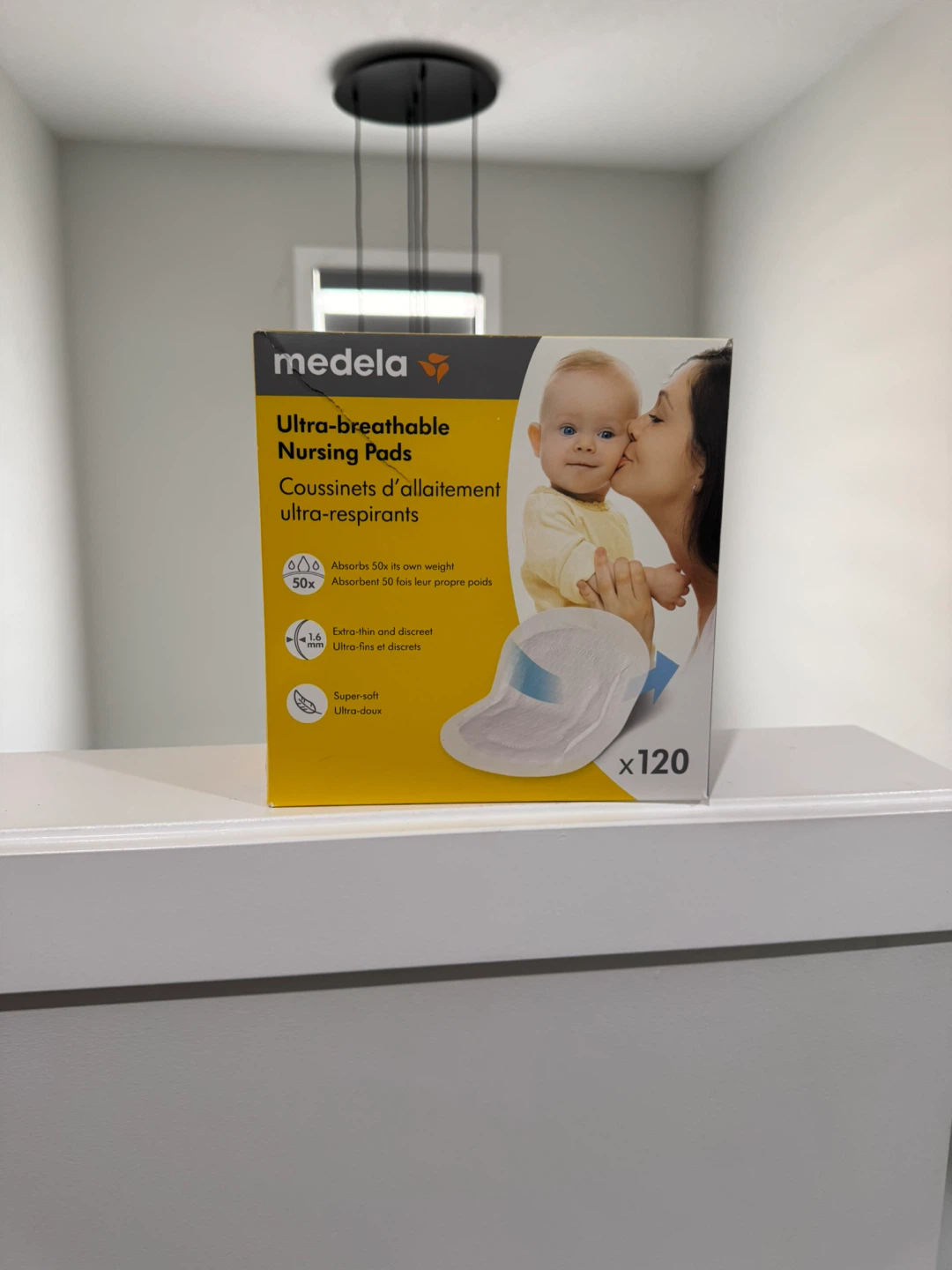 Medela Nursing Pads & Manual Breast Pump - photo 2