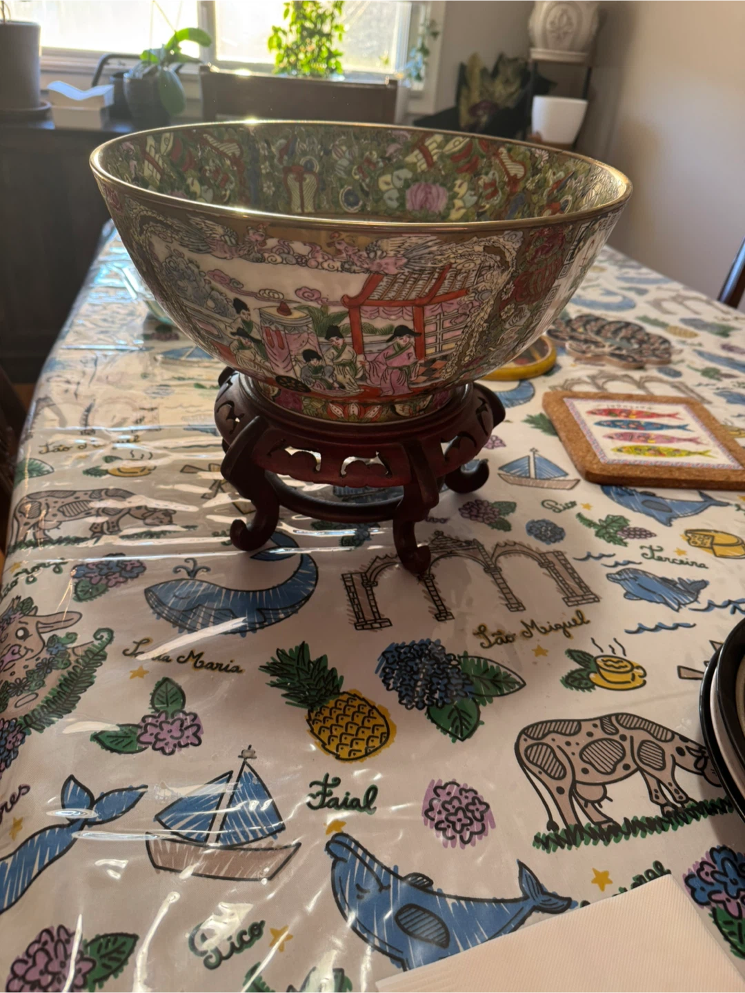 Decorative Chinese Porcelain Bowl
