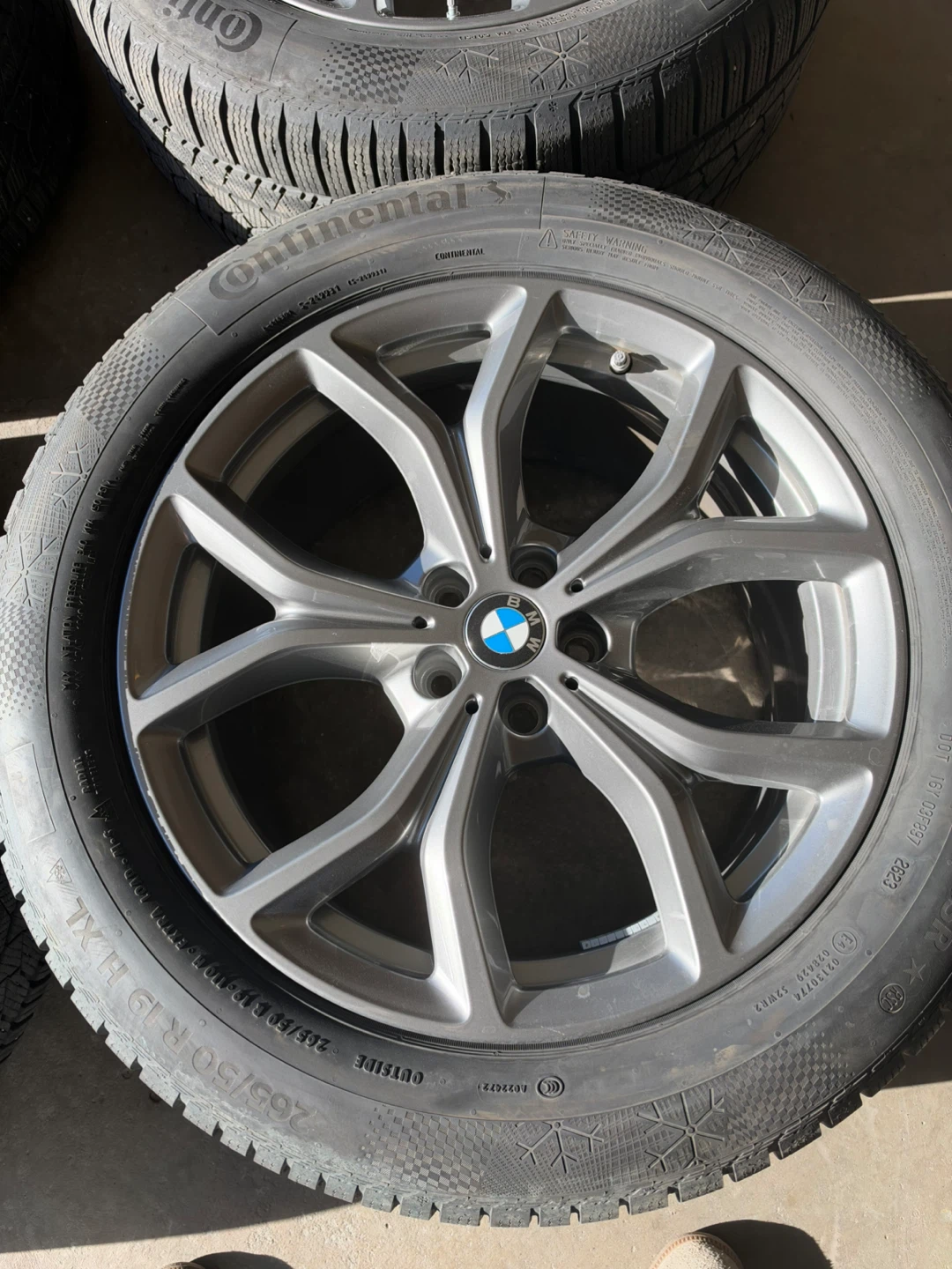 Set of 4 BMW Winter Tires and Rims - photo 4