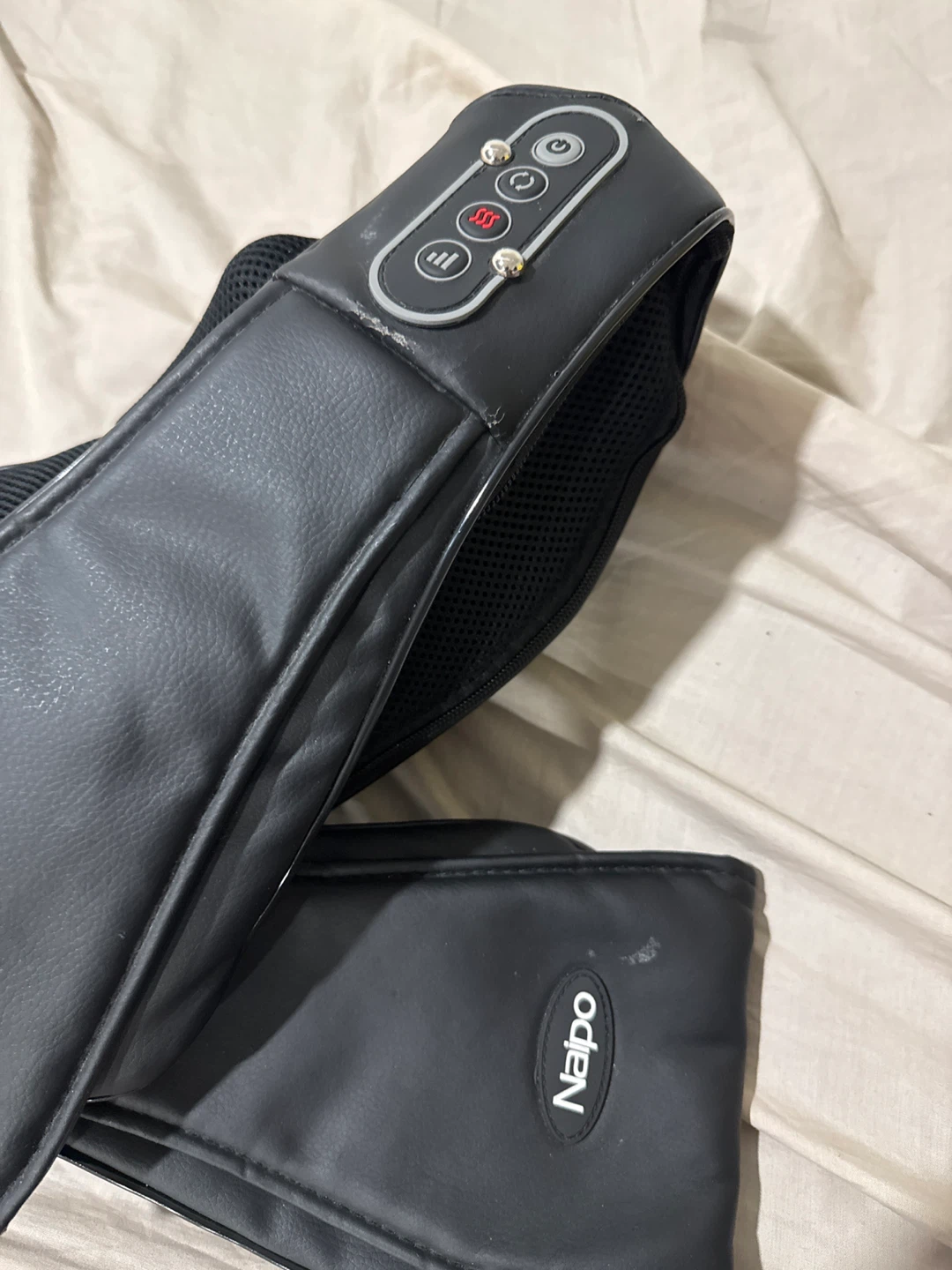 Naipo Neck and Shoulder Massager - photo 2