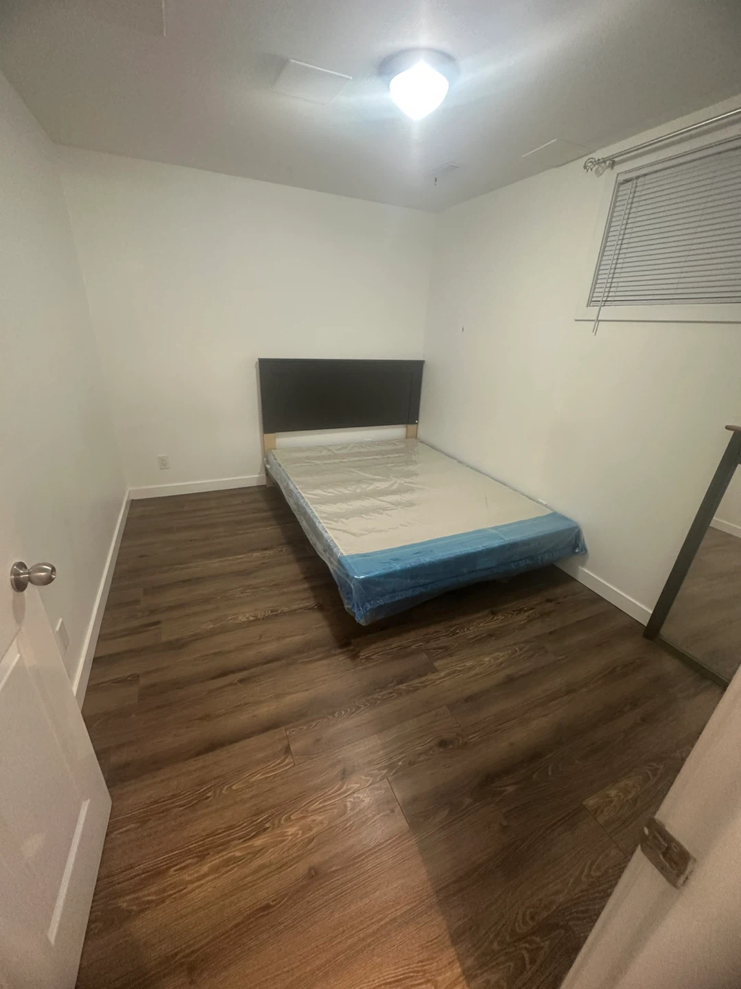Double Bed metal Frame with Headboard and free bed frame - photo 3