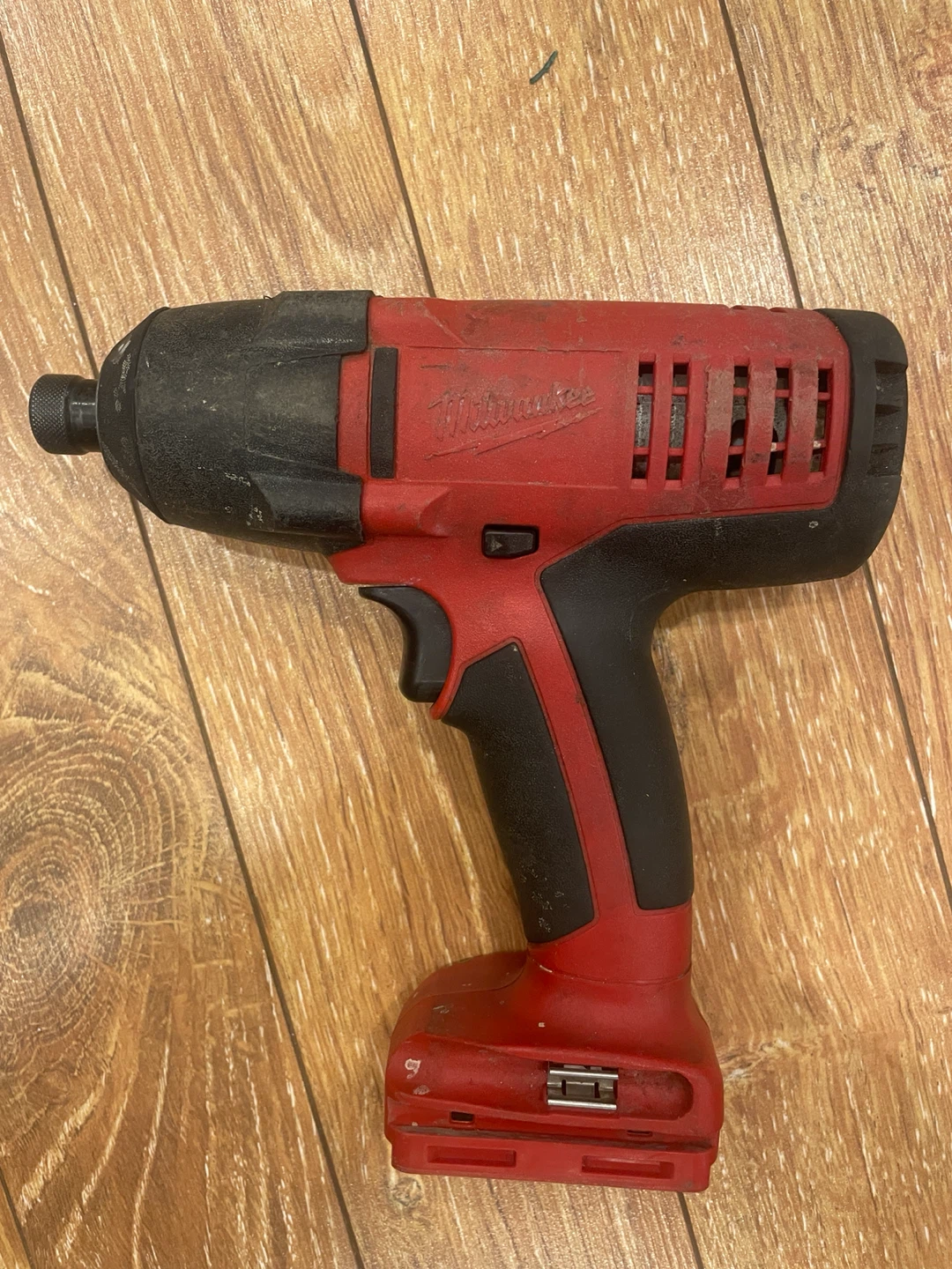 Milwaukee 0881-9C1 Cordless Impact Driver