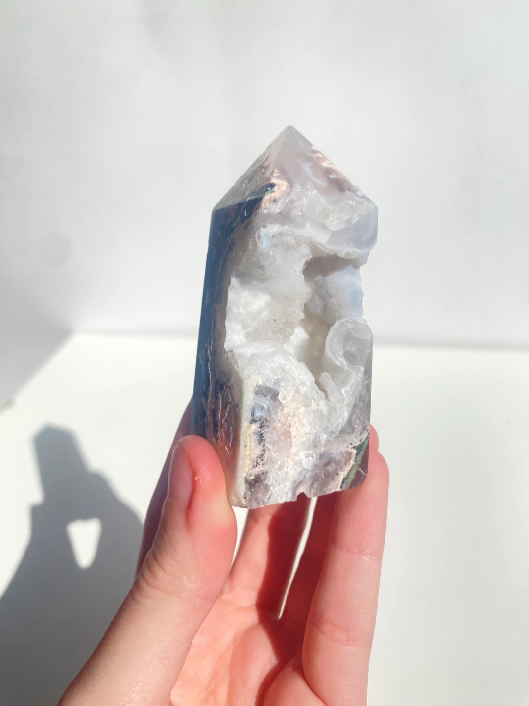 UV Reactive Agate Tower