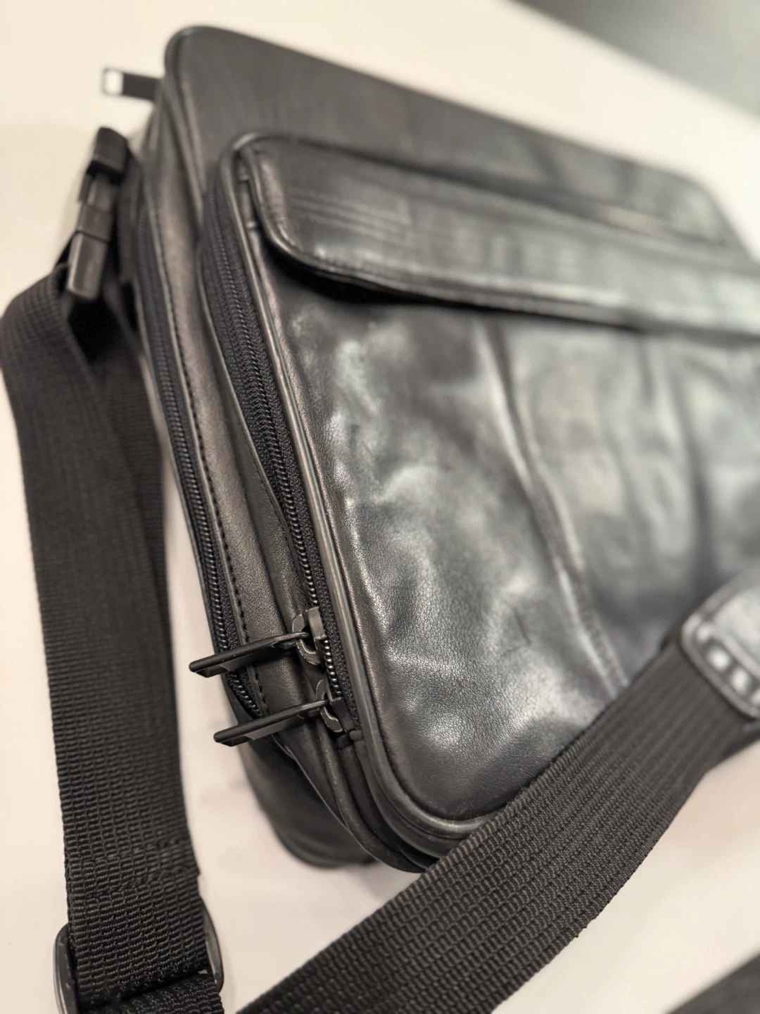 ZEOS Black Leather Briefcase Laptop Case, - photo 2