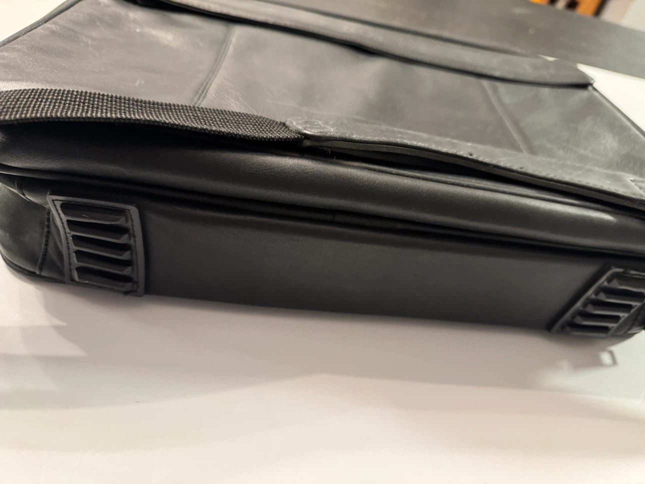 ZEOS Black Leather Briefcase Laptop Case, - photo 3