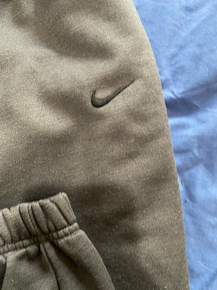 Nike Dri-FIT Joggers - Grey - Size Large