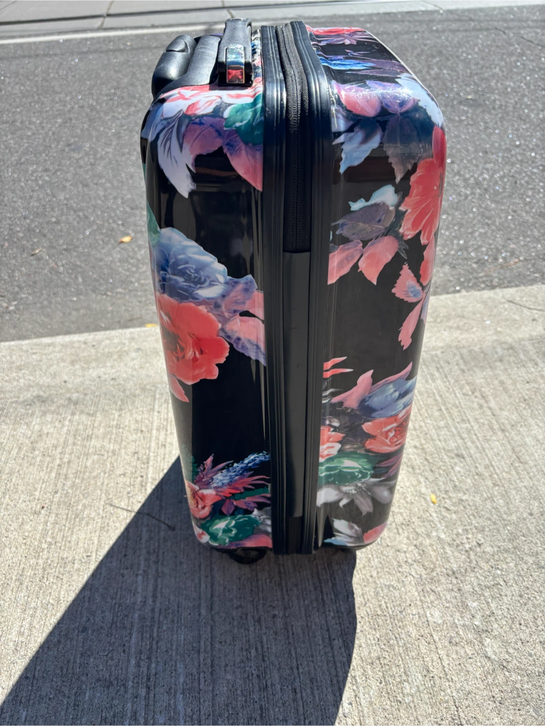 Guess floral hard-shell carry-on suitcase - photo 5
