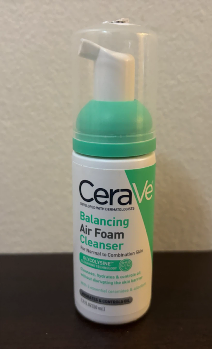 NEW/CeraVe Balancing Air Foam Cleanser 1.7 oz