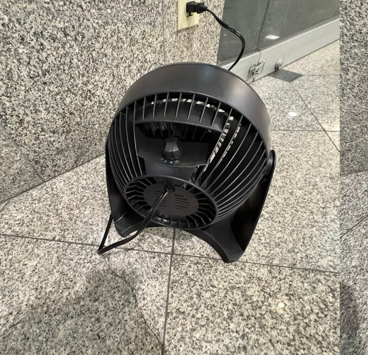 Honeywell TurboForce Table Fan - photo 2