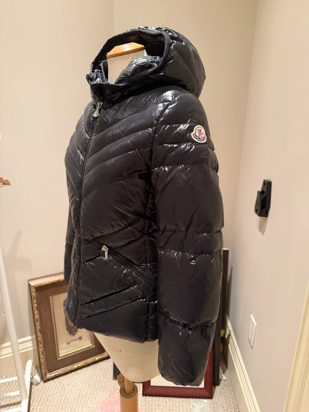 Moncler black down jacket with hood - photo 2