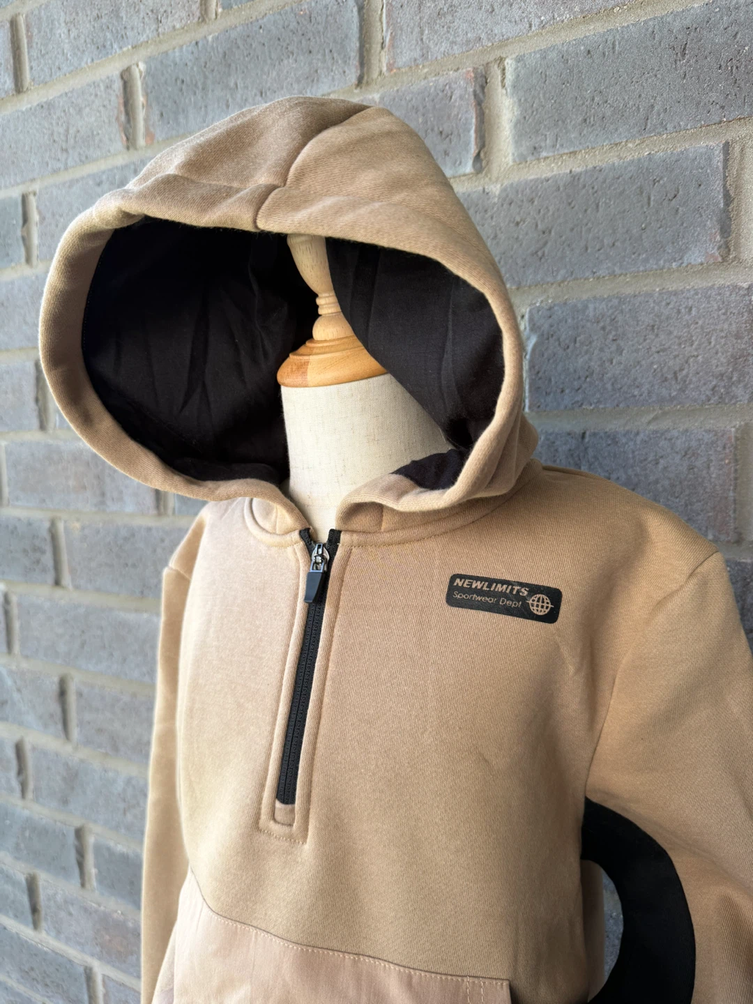 Boys’ 2-Piece Hoodie & Jogger Set - Beige/Black –  New - photo 4