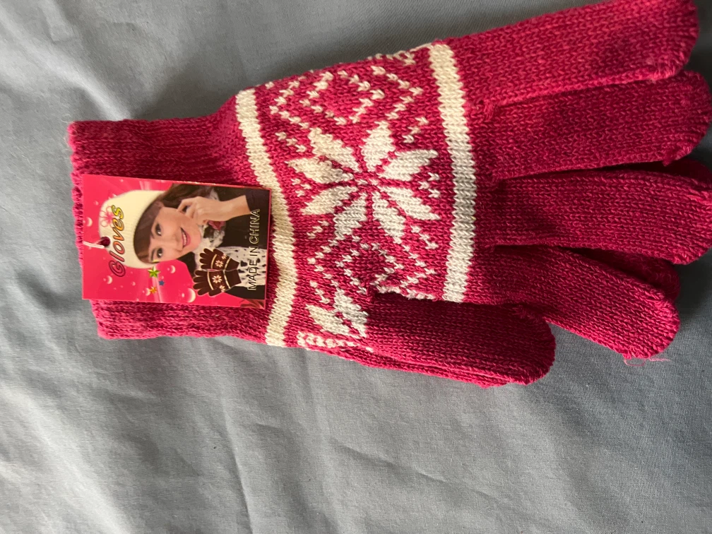 Two Pairs of Winter Knit Gloves - photo 3