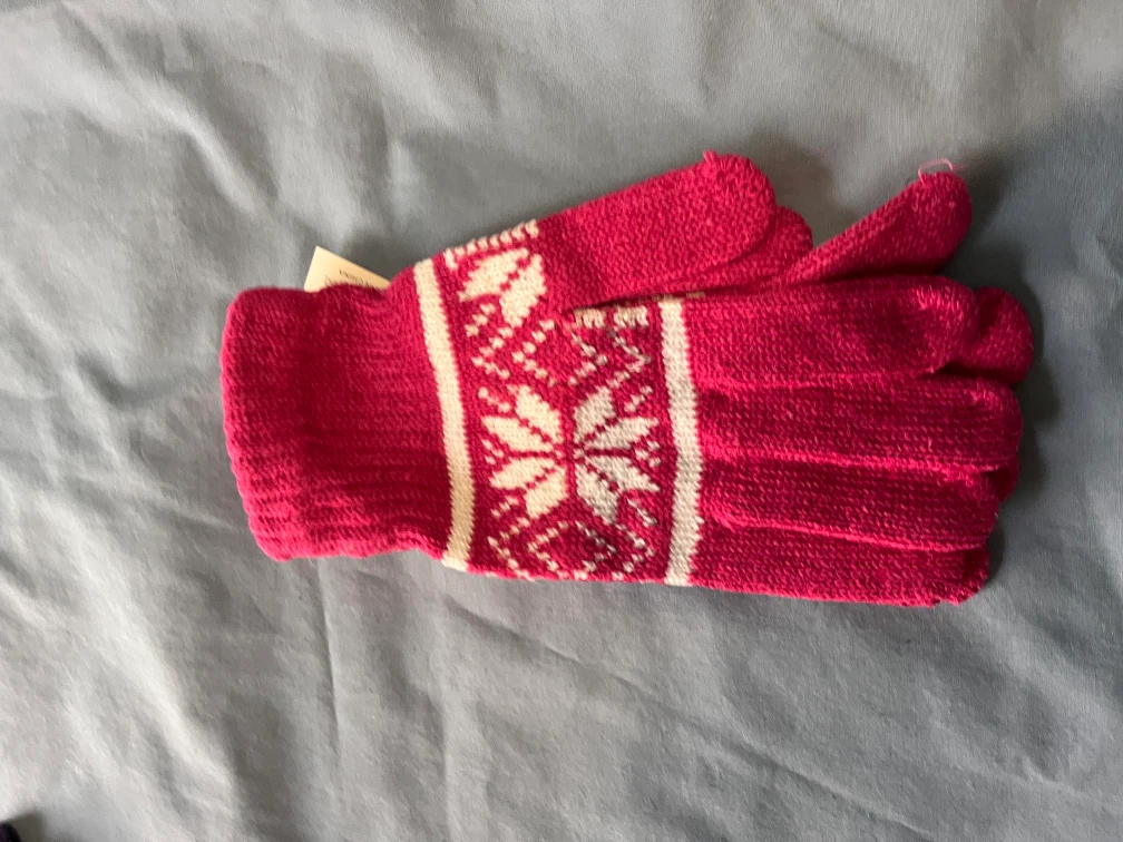 Two Pairs of Winter Knit Gloves - photo 4