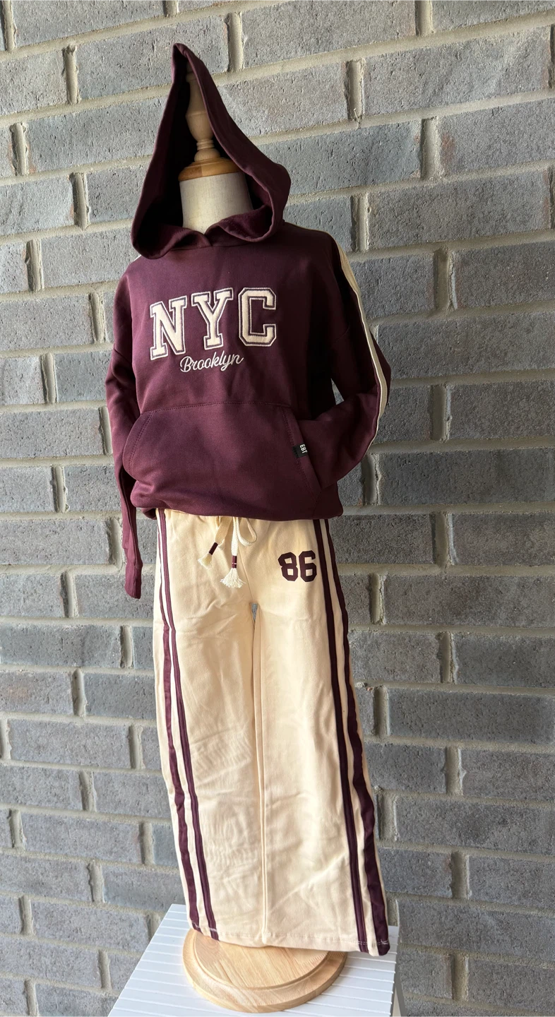 Girls’ 2-Piece NYC Hoodie & Wide-Leg Pants Set – Brand New