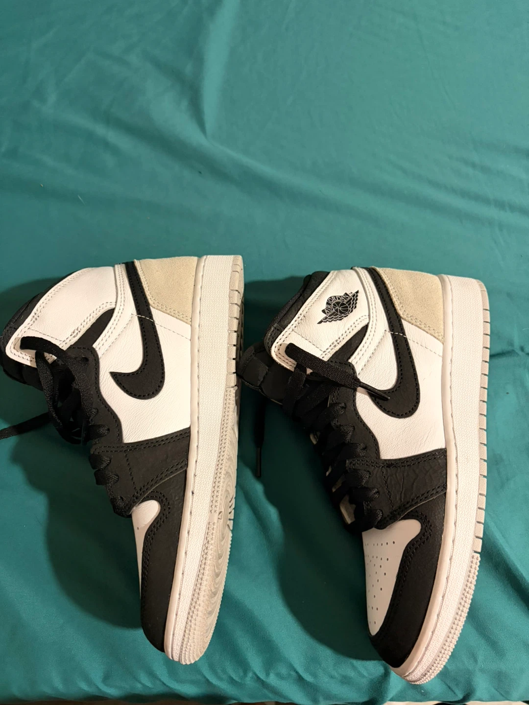 Nike Air Jordan 1 High OG Black White - photo 2