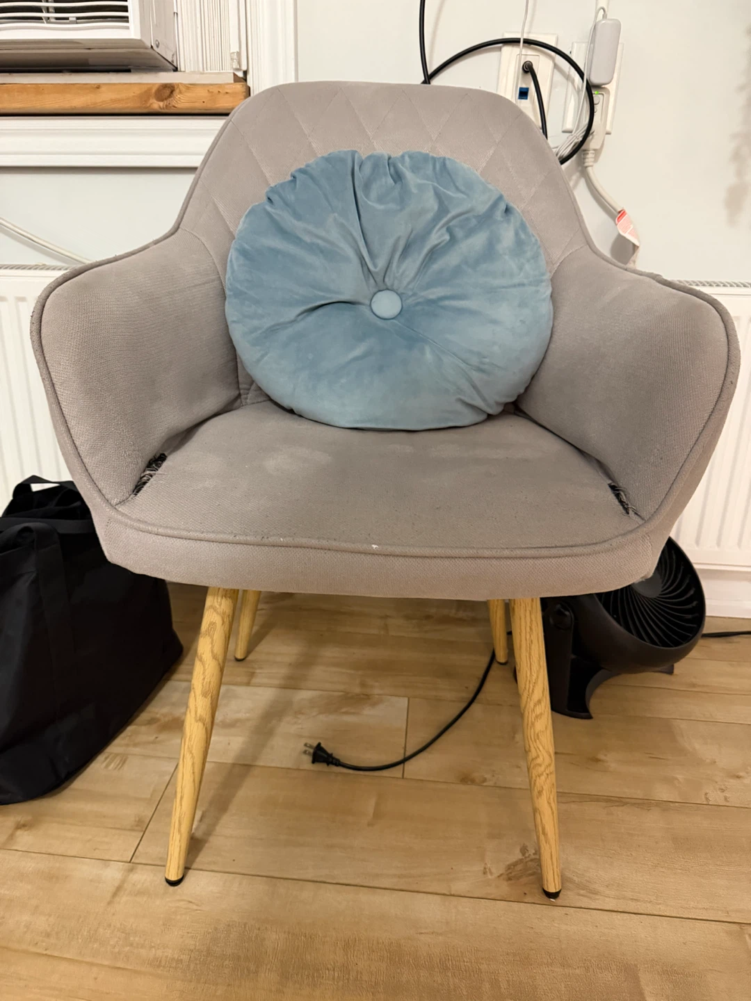 Blue Round Velvet Cushion - photo 2