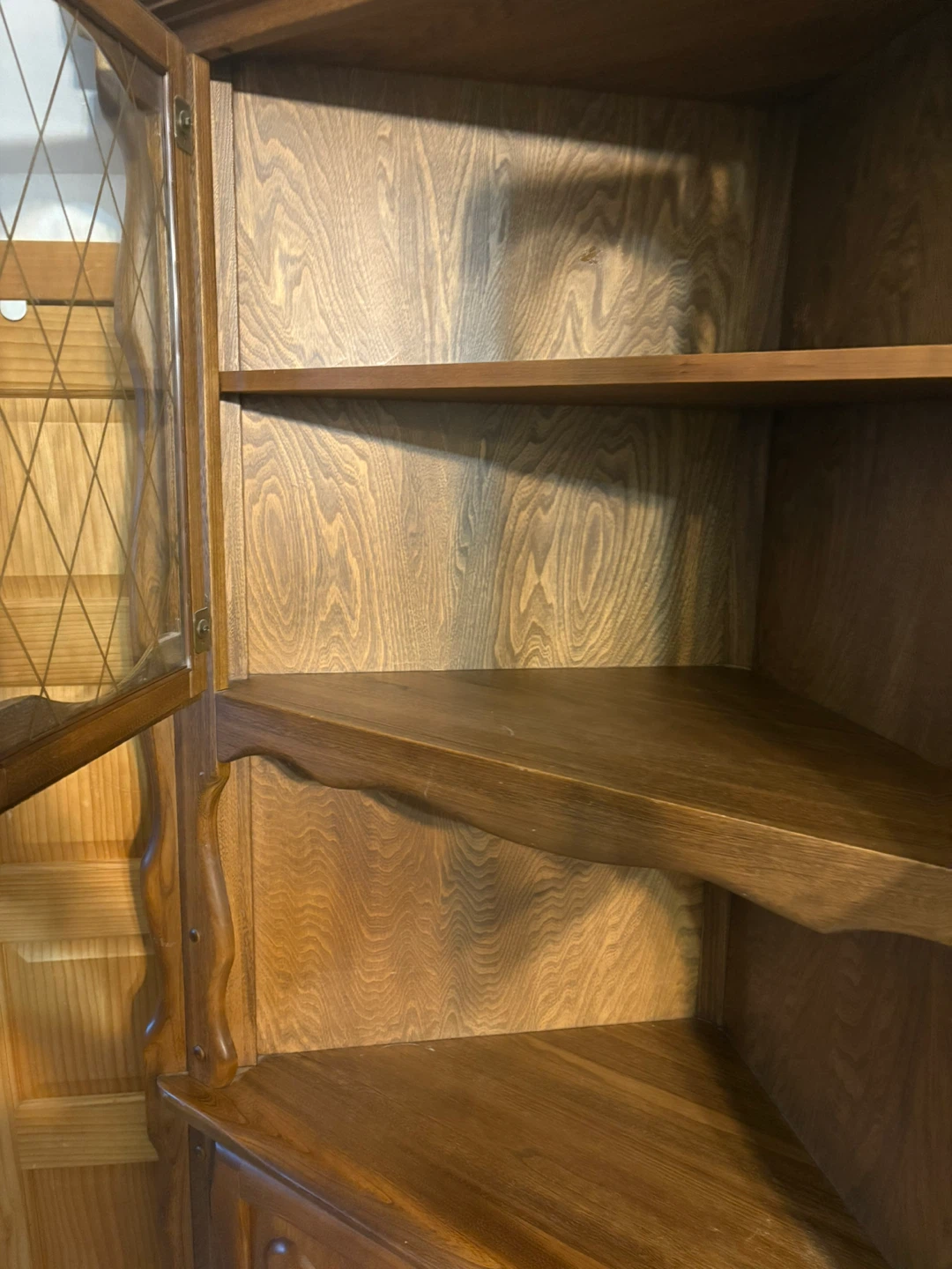 Vaisselier de coin en bois - photo 2
