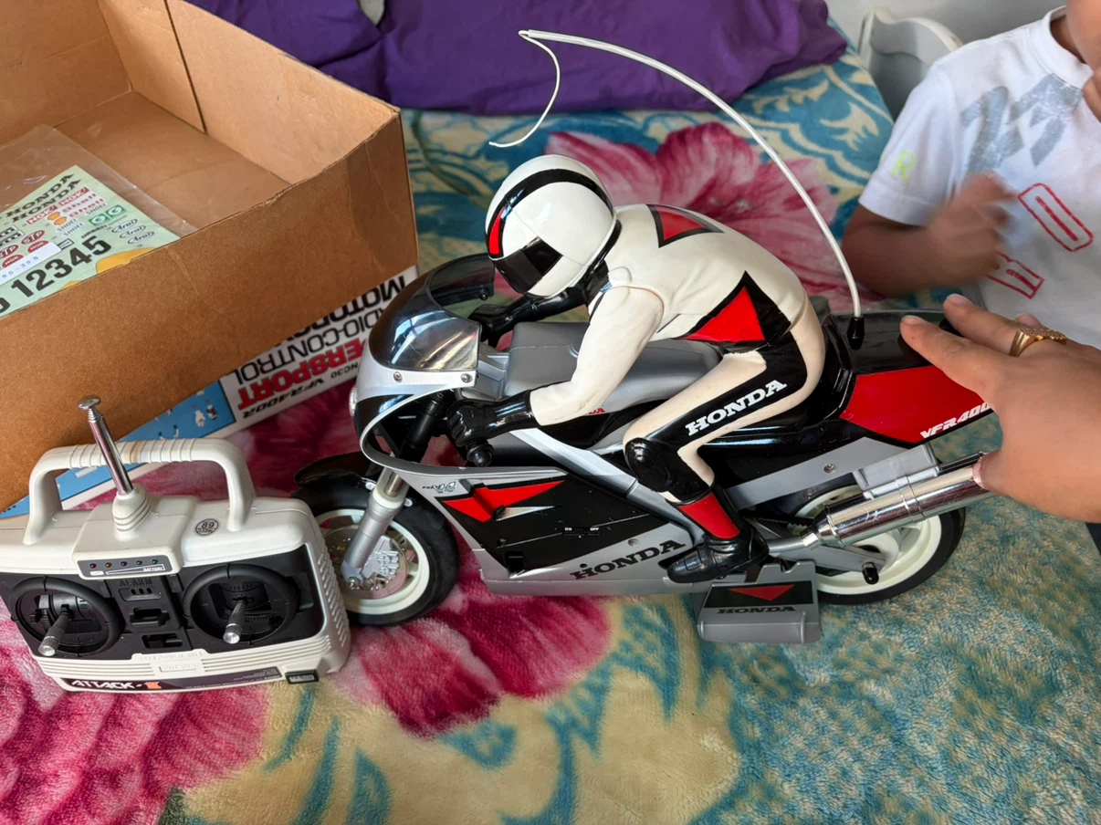 Honda VFR400R RC Motorcycle Kit - photo 4