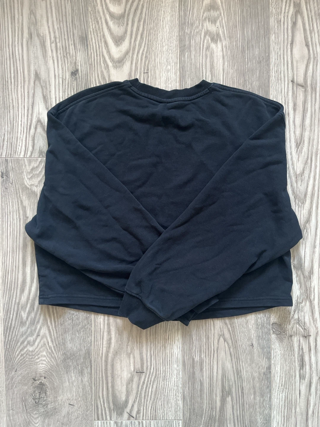 Korean Black Ross Island Graphic Crewneck Sweatshirt - photo 2