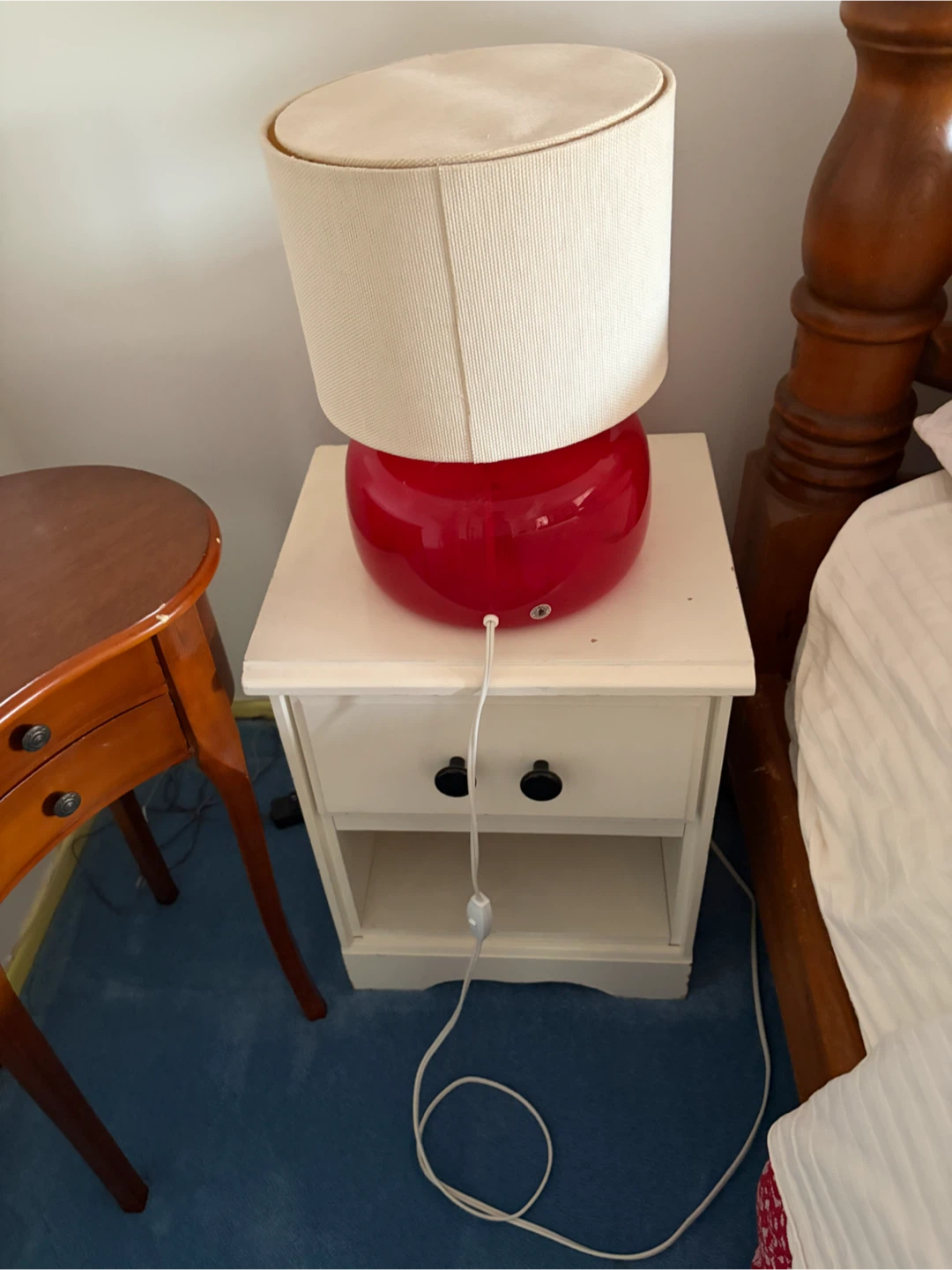 Vintage Red glass table lamp with cream shade - photo 2