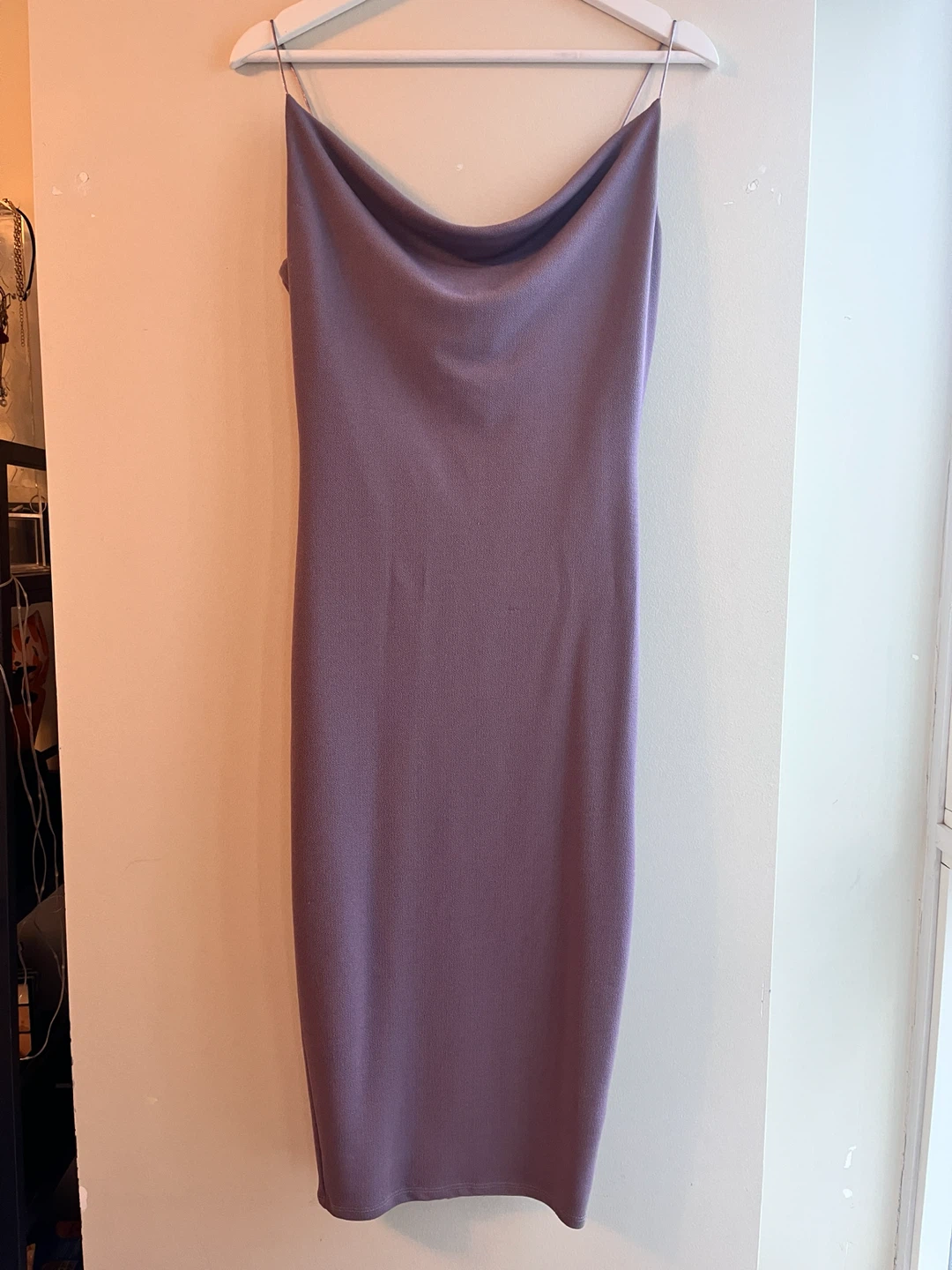 2 Bodycon Dresses - Black and Mauve Size Small - photo 4