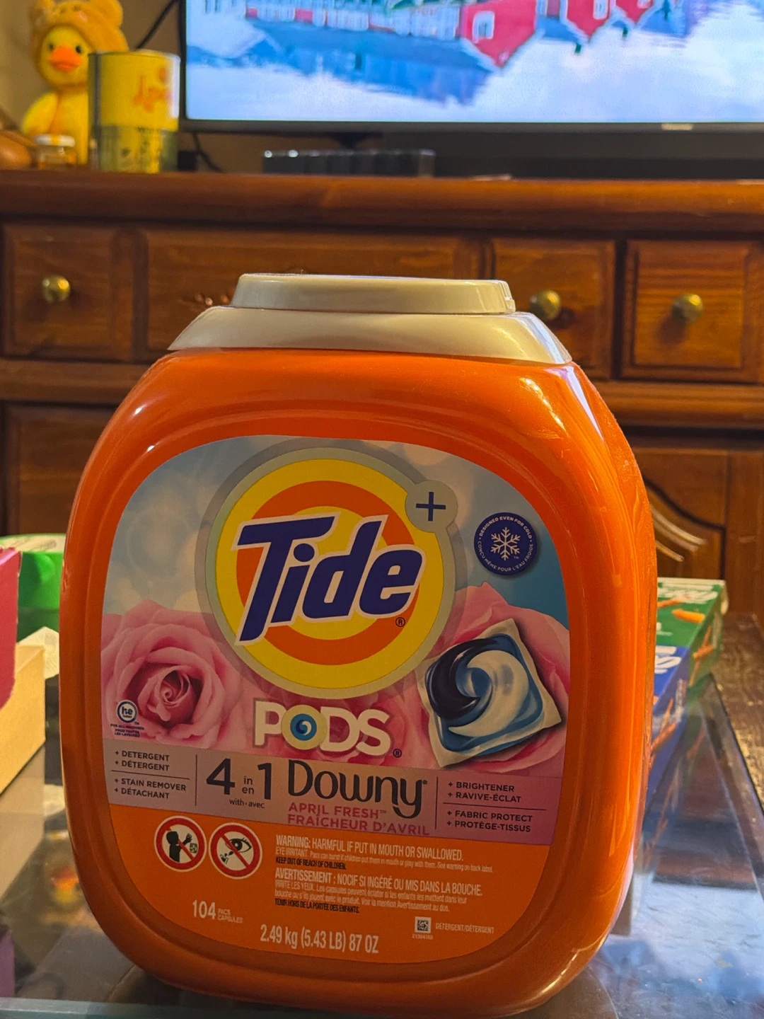 Tide PODS 4-in-1 Downy April Fresh Laundry Detergent